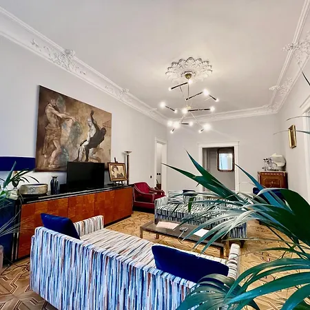 Chopin Boutique-2